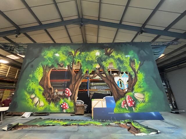 Peter Pan Tree Cut Cloth