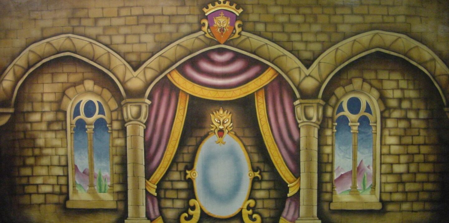Snow White Queens Boudoir