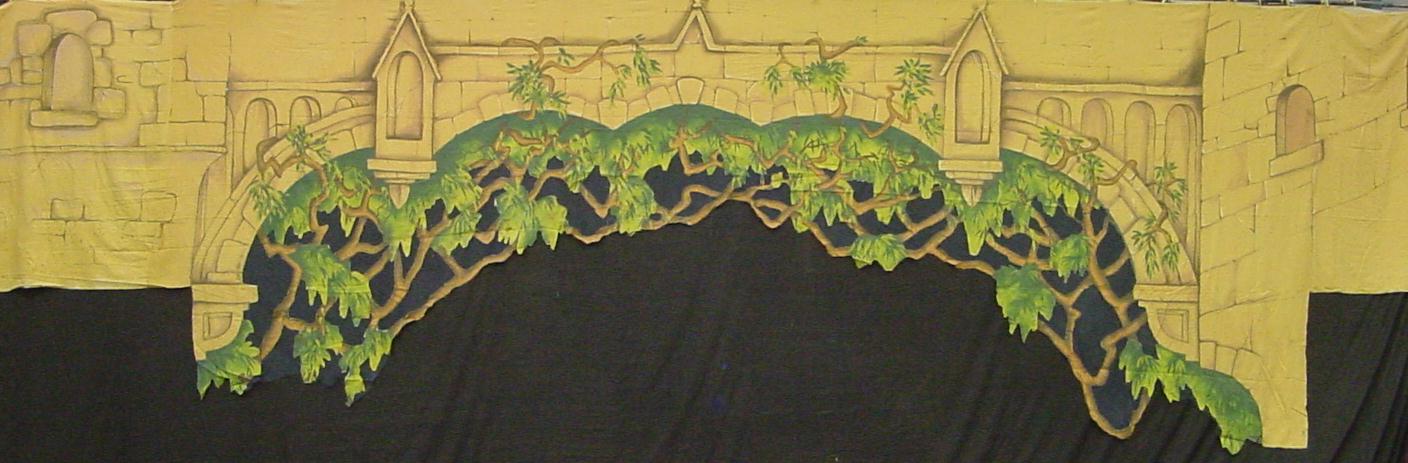 Snow White Courtyard Border