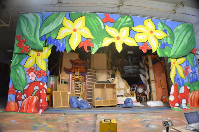Flowerland Cut DS