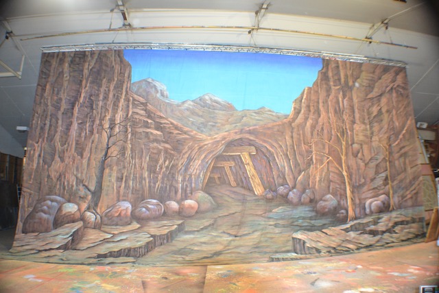 On The Way To The Mine Gauze