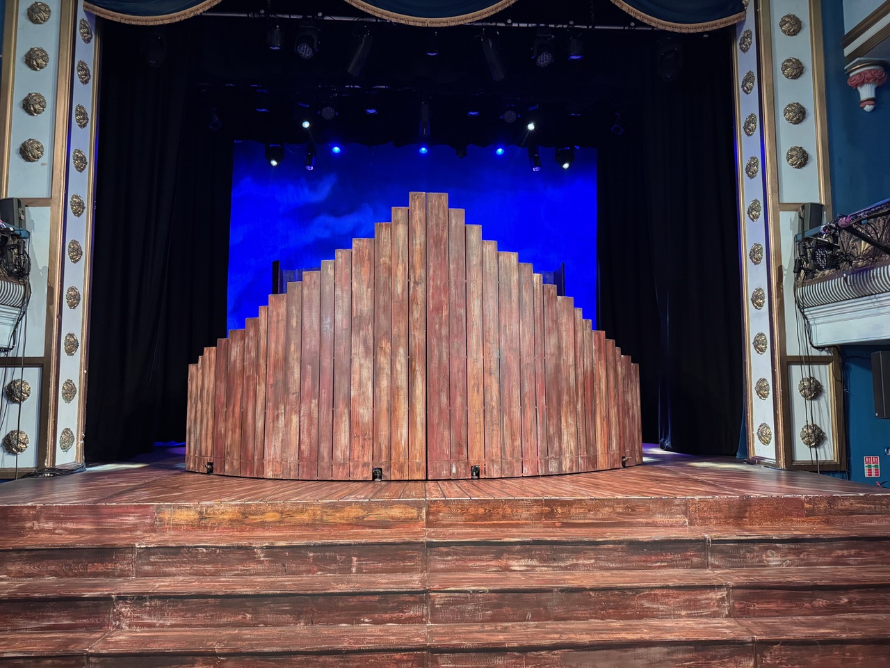 A Barn Set