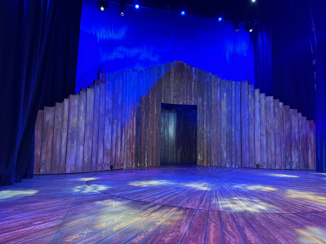 A Barn Set